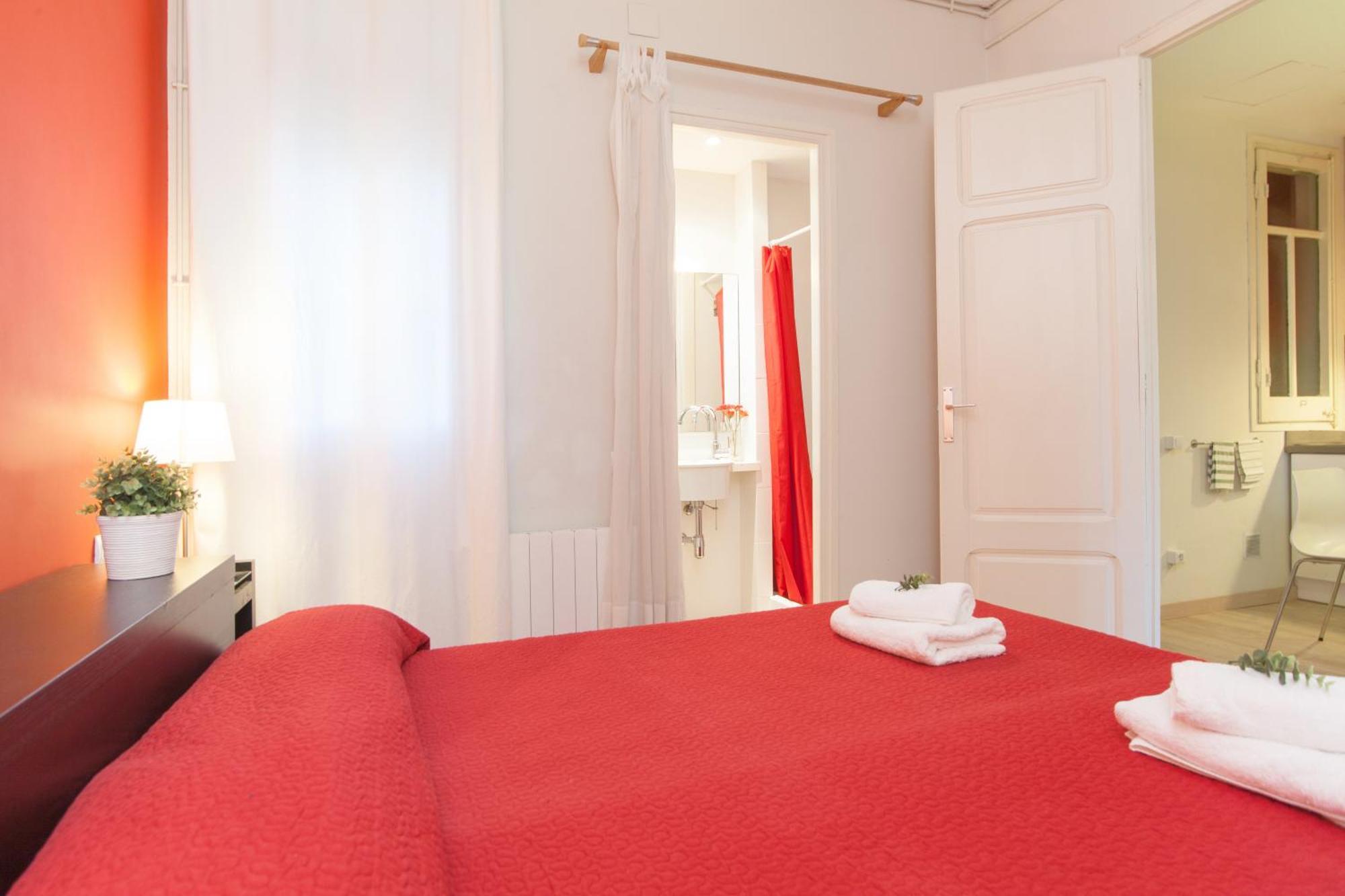 Housalia Sagrada Familia Barcelona Zimmer foto